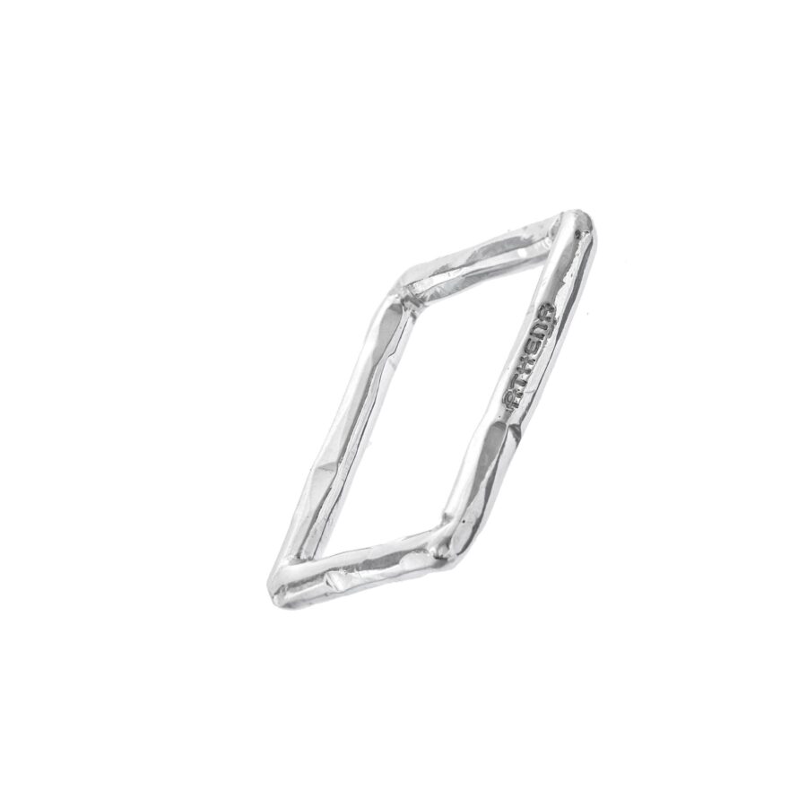 Q Be - anello in argento naturale